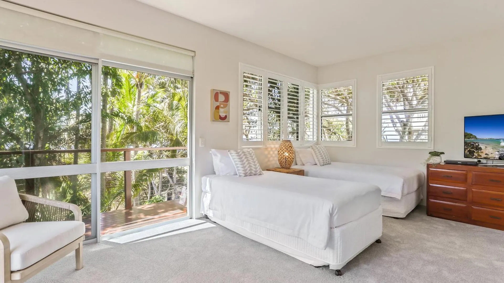 A Tropical Family Oasis In Sunshine Beach Australia